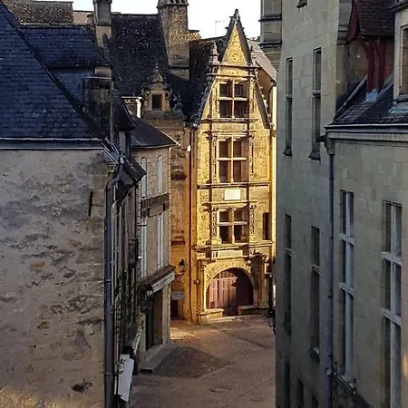 아파트 Exquis Et Chic, Centre Historique, Ascenseur, Parking